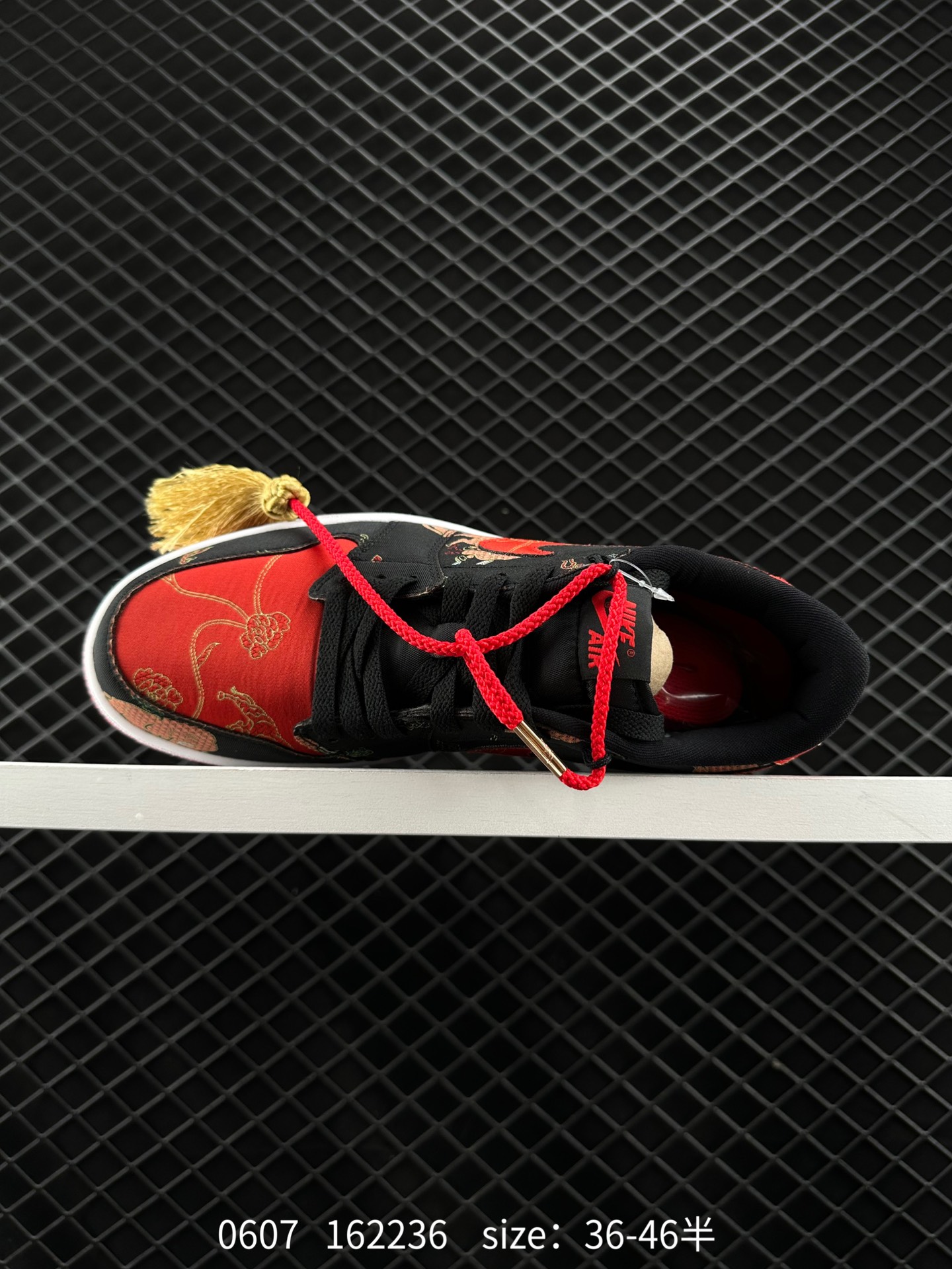 Nike Wmns Air Jordan 1 Low”White Wolf Grey“